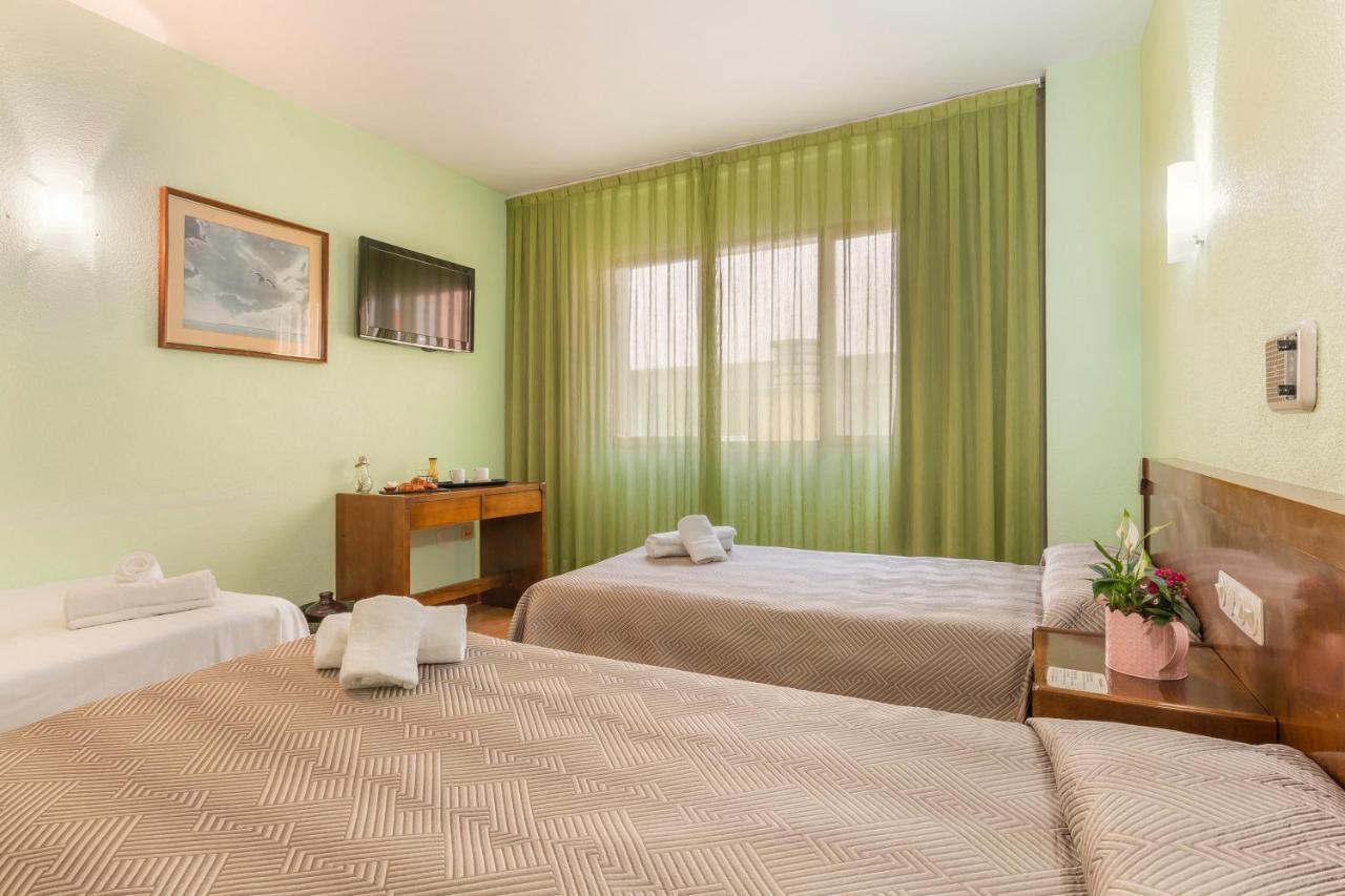 Hotel Sierra De Arcos Andorra Eksteriør billede